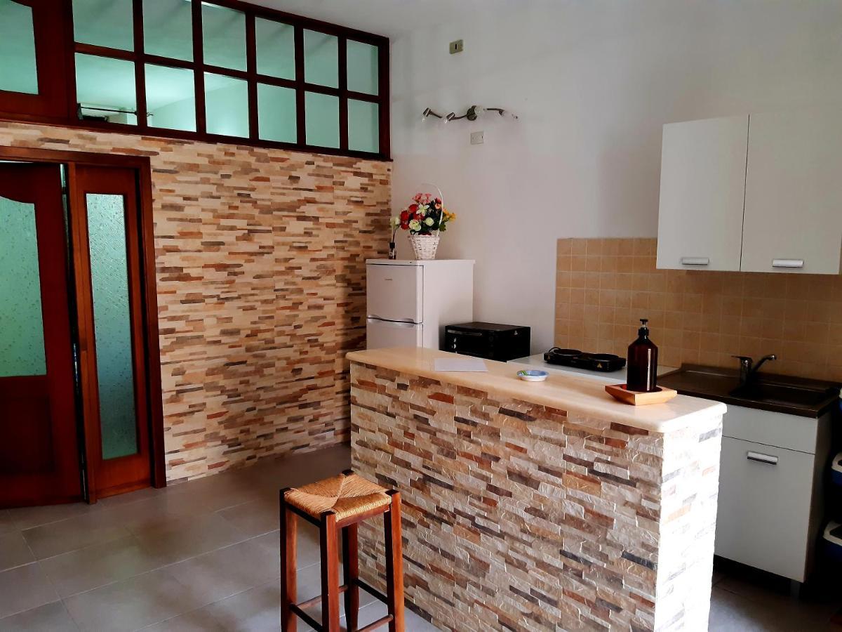 Santa Severina Appartamento Per Turisti Filoxenia מראה חיצוני תמונה