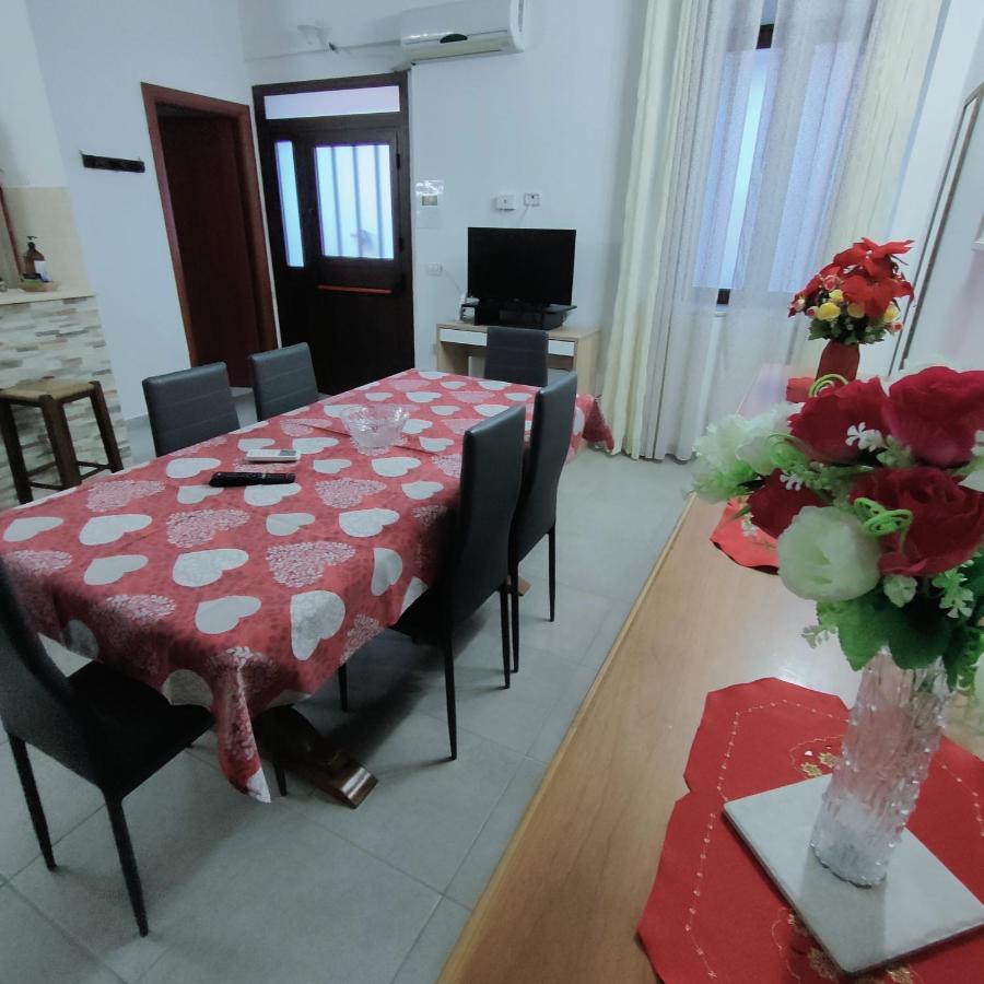 Santa Severina Appartamento Per Turisti Filoxenia מראה חיצוני תמונה